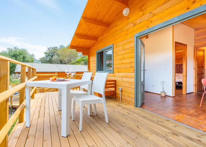 Oaknest Naturelodge - Sirintina *