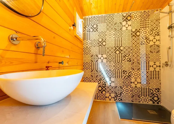 Apartman Oaknest Naturelodge - Sirintina *