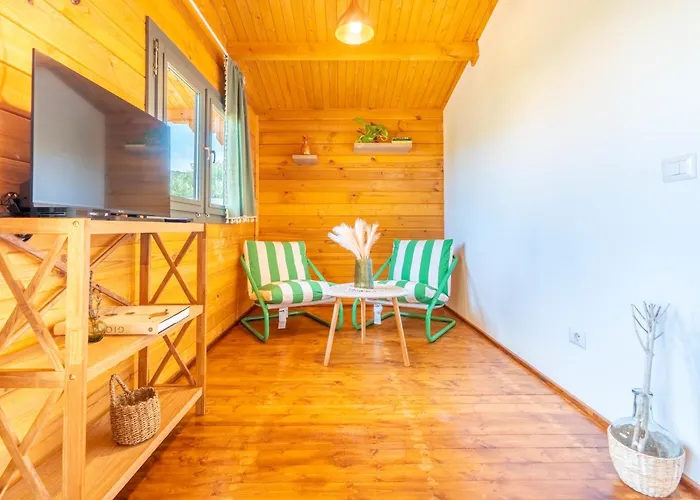 Oaknest Naturelodge - Sirintina Бадеси
